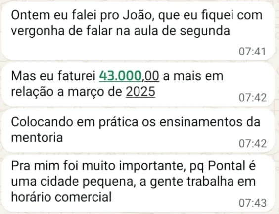 Mensagem de mentorada relatando aumento de quarenta e três mil reais após aplicar os ensinamentos
